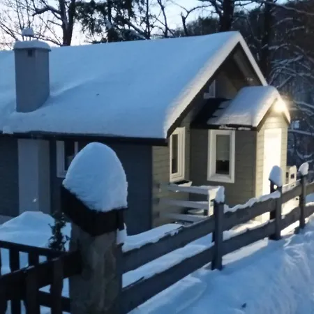 Nyaraló Nina Brenna