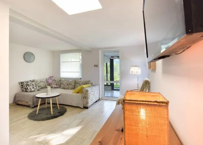 Nina Prázdninový dům